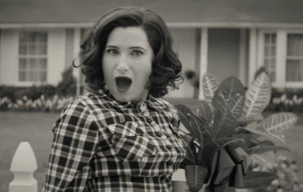 Kathryn Hahn pode retornar como Agatha Harkness em Vingadores: Guerras Secretas