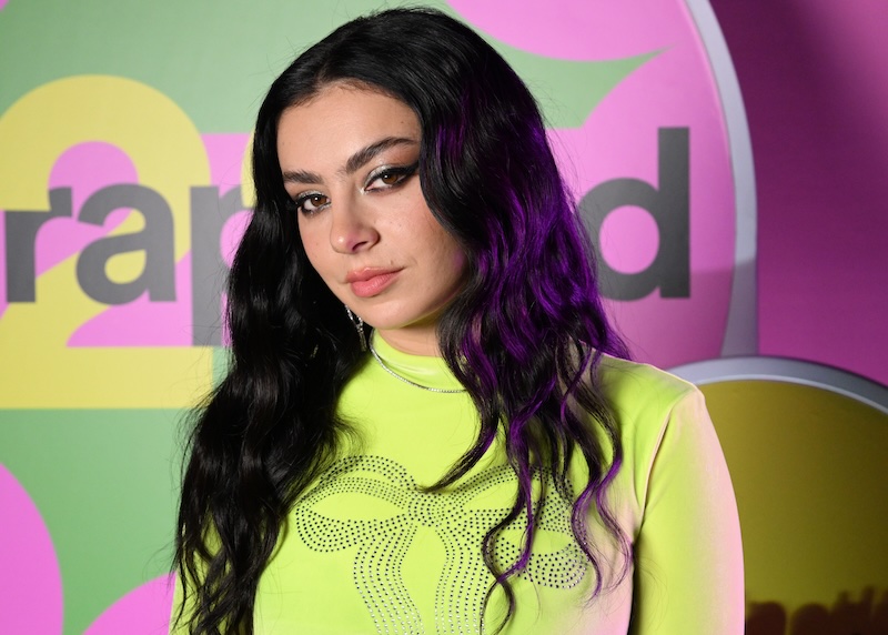 Charli XCX participa de série da Amazon