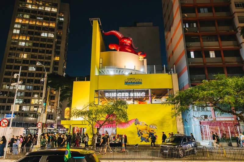 O que fazer nas férias: loja temática do Burger King® na Avenida Paulista recebe os Minions para fotos com o público no dia 05/07